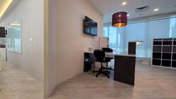 Sunshine Plaza (D7), Office #619162681